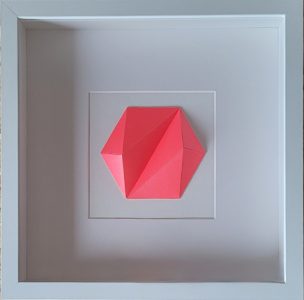 find peace in a pink hexagon | 25 x 25 cm