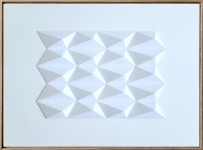 imperfection no. 8 | white series | 50 x 70 cm